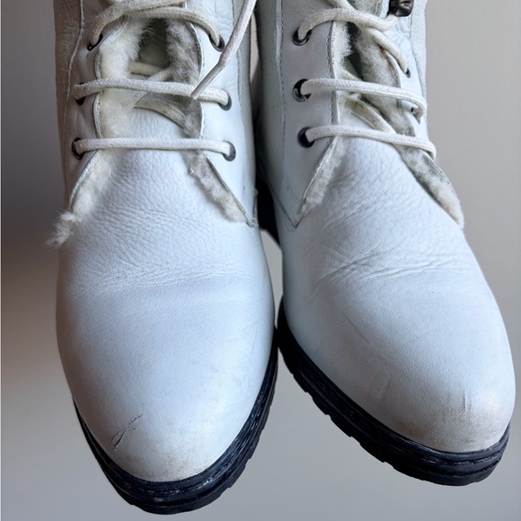 MADE IN ITALY White Leather/Suede Lace Up Boots - Picture 5 of 11